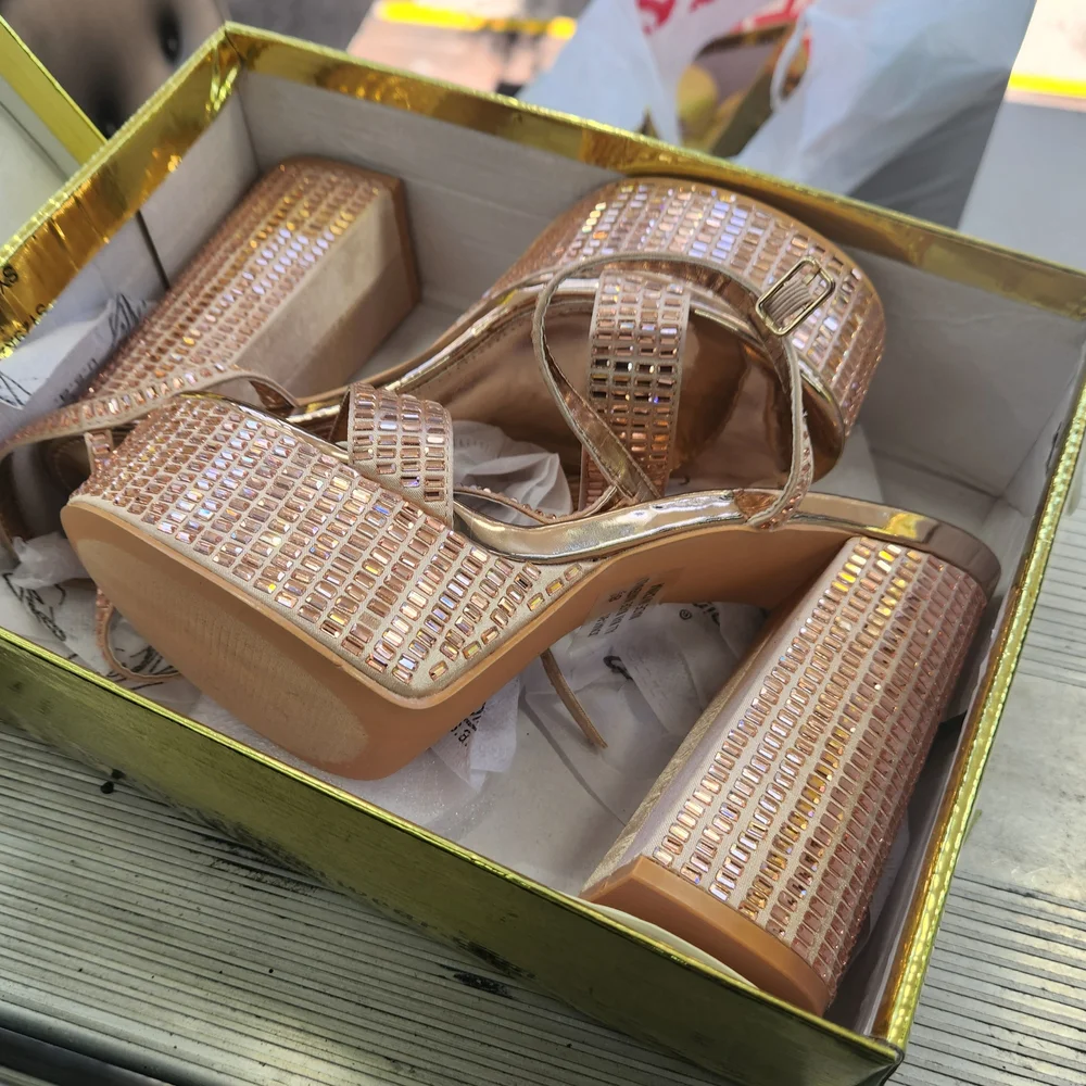 Cathy Din these glamorous